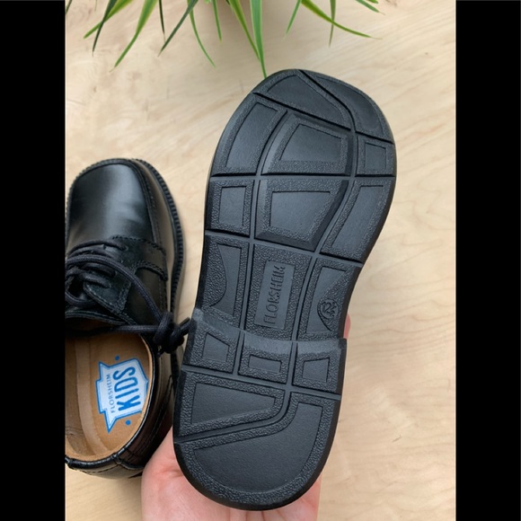 Florsheim boys black dress shoes - Picture 7 of 14
